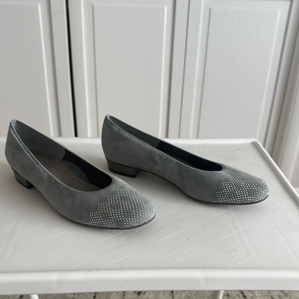 Ara Gray Ballet Flats with Textured Design